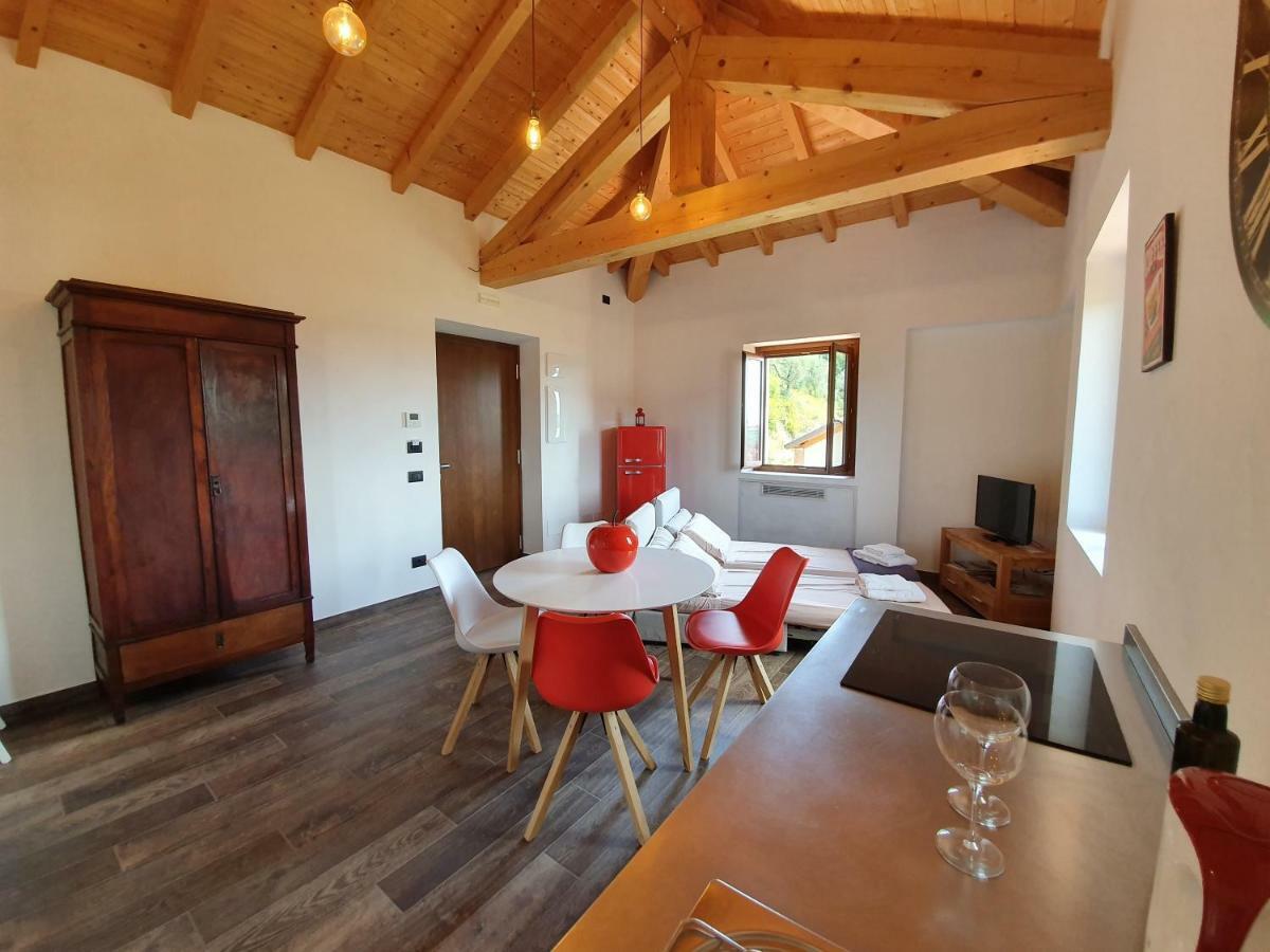 Agriturismo Podere Nigriano 살로 외부 사진